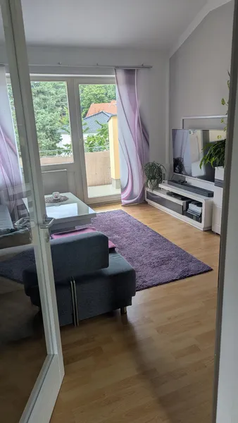 Langfristige(r) Mieter(in) für Gepflegte 2-Zimmer-Wohnung in Berlin-Kaulsdorf gesucht — photo 1